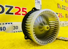 Мотор печки TOYOTA ISIS 2012/Цвет 070 8710344081 ZGM10W 2ZRFAE, передний