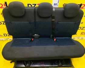 Сидение NISSAN