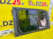 Стекло собачника NISSAN NV200 2011/Цвет K23 83300JX06B M20 HR16DE, заднее правое