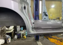 Порог кузова NISSAN NV200 2011/Цвет K23 76410JX00E M20 HR16DE, передний правый