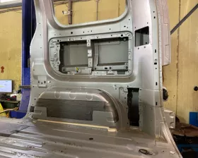 Крыло заднее NISSAN