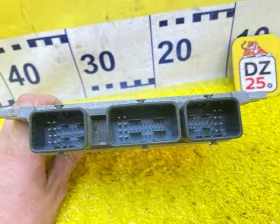 Блок управления двс NISSAN