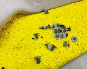 Обшивка потолка NISSAN
