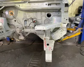 Лонжерон NISSAN