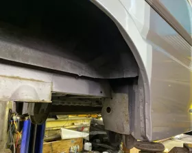 Крыло заднее Mazda