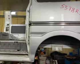 Крыло заднее Mazda