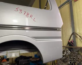 Крыло заднее Mazda