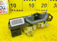 Замок двери HUMMER H2 2003 15816393 LQ4, передний правый