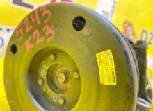 Компрессор кондиционера TOYOTA TUNDRA 1999/Цвет 056 883200C010 UCK40L/UCK41L/UCK30L/UCK31L/VCK40L/VCK30L/GSK30L 2UZFE