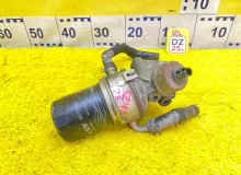 Корпус масляного фильтра TOYOTA TUNDRA 1999/Цвет 056 1560950110 UCK40L/UCK41L/UCK30L/UCK31L/VCK40L/VCK30L/GSK30L 2UZFE, передний
