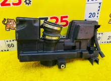 Патрубок воздушного фильтра HUMMER H3 2006 15247231 L52, передний