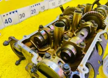 Головка блока цилиндров TOYOTA LAND CRUISER PRADO 2004/Цвет 1D4 1110169136 VZJ120W 5VZFE, передняя левая