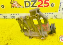 Кронштейн крепления компрессора кондиционера TOYOTA LAND CRUISER PRADO 2002/Цвет 1D4 8843135220 VZJ121W 5VZFE, передний Кронштейн крепления компрессора кондиционера TOYOTA LAND CRUISER PRADO 2002/Цвет 1D4 8843135220 VZJ121W 5VZFE, передний