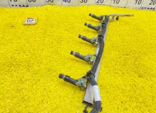 Инжектор HUMMER H3 2006/КОМПЛЕКТ 12589210 L52, передний