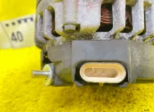 Генератор HUMMER H3 2006 15826975 L52, передний