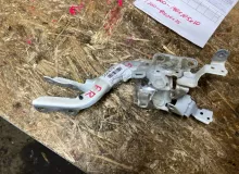 Петля капота TOYOTA SIENTA 2016/Цвет 070 5341052460 NSP170 2NRFKE, передняя