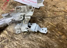 Петля капота TOYOTA SIENTA 2016/Цвет 070 5341052460 NSP170 2NRFKE, передняя