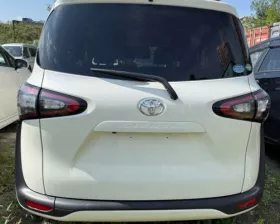 Петля капота TOYOTA