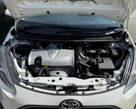 Петля капота TOYOTA
