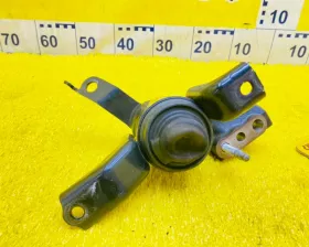 Подушка двигателя TOYOTA