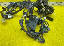 Коса под капот TOYOTA SIENTA 2016/Цвет 070 821115D890 NSP170 2NRFKE, передняя