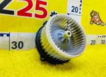 Мотор печки TOYOTA ISIS 2013/Цвет 070 8710344081 ZGM15W 2ZRFAE, передний