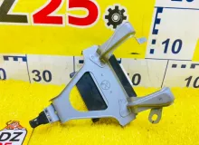 Блок управления 4wd TOYOTA ISIS 2013/Цвет 070 8963044020 ZGM15W 2ZRFAE, передний