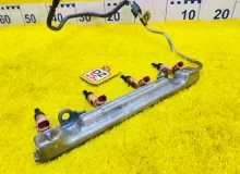 Инжектор TOYOTA ISIS 2013/Цвет 070 2325037040 ZGM15W 2ZRFAE, передний