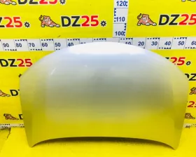 Капот Toyota