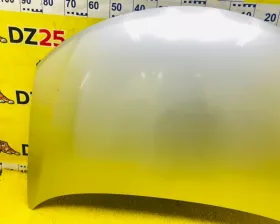 Капот Toyota