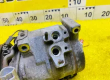 Компрессор кондиционера TOYOTA KLUGER V 2000/Цвет 8N6 8832048080 ACU25W 2AZFE, передний