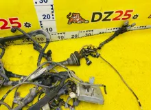 Коса под капот TOYOTA LAND CRUISER 2003/Цвет 070 8211260191 UZJ100W 2UZFE, передняя
