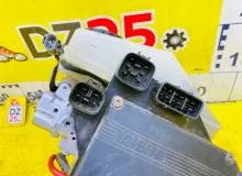 Главный тормозной цилиндр TOYOTA LAND CRUISER 2003/Цвет 070 4707060010 UZJ100W 2UZFE, передний