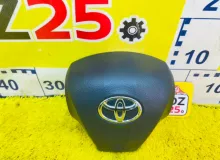 Подушка безопасности водителя TOYOTA COROLLA С ЗАРЯДОМ|2012 4513012C40B0 ZRE151L 2ZRFAE, передняя