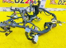 Коса двс TOYOTA ISIS 2013/Цвет 070 8212144722 ZGM10W 2ZRFAE, передняя