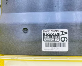 Блок управления двс TOYOTA