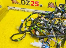 Коса под торпеду TOYOTA ISIS 2013/Цвет 070 8214144J92 ZGM10W 2ZRFAE, передняя