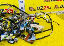 Коса под торпеду TOYOTA ISIS 2013/Цвет 070 8214144J92 ZGM10W 2ZRFAE, передняя