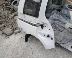 Крыло заднее TOYOTA