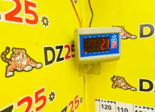 Консоль магнитофона TOYOTA WISH 2012/Цвет 202 5590068200 ZGE20W 2ZRFAE, передний