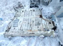 Тазик железный TOYOTA LAND CRUISER 2003/Цвет 070 5831160460 UZJ100W 2UZFE, задний
