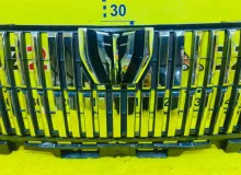 Решетка радиатора TOYOTA ESQUIRE 2015/Цвет 070 5311128690 ZRR85G 3ZRFAE, передняя