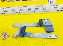 Петли двери багажника MITSUBISHI PAJERO 1994/Цвет T88H81 MB669300 V26WG 4M40T/4M40TE, задние