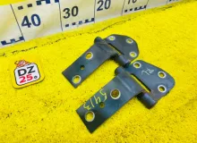 Петли двери багажника TOYOTA LAND CRUISER PRADO 1995/Цвет 26Z 6880490K00 KZJ78W 1KZTE, задние левые