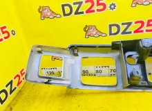Решетка радиатора HUMMER H3 2006 15834196 L52, передняя