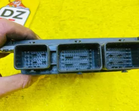Блок управления двс NISSAN