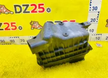 Корпус воздушного фильтра TOYOTA IPSUM 2000/Цвет 199 1770064420 CXM10G 3CTE, передний