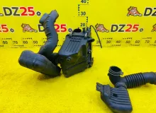 Корпус воздушного фильтра TOYOTA TOWN ACE NOAH 1998/Цвет 1C1 1770074630 SR50G 3SFE, передний