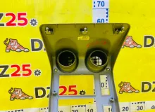 Консоль магнитофона HUMMER H2 2003 19331602 LQ4, передний