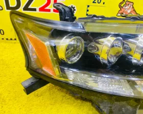 Фара Toyota